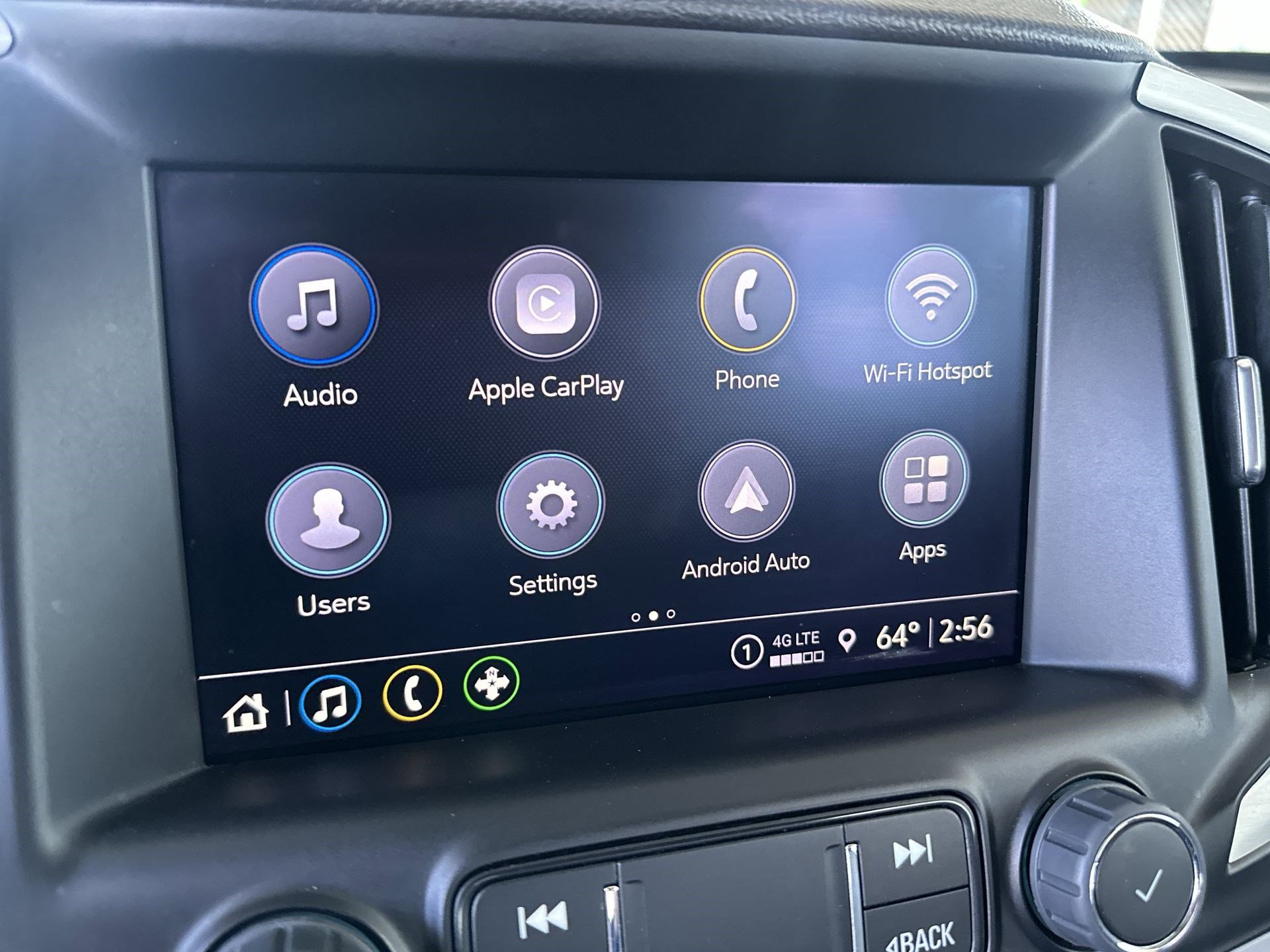 Used 2024 GMC Terrain SLT image 12