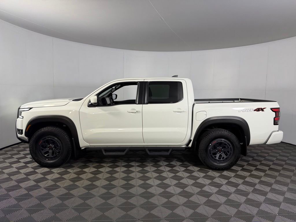 Used 2025 Nissan Frontier PRO-4X AWD/4WD image 11