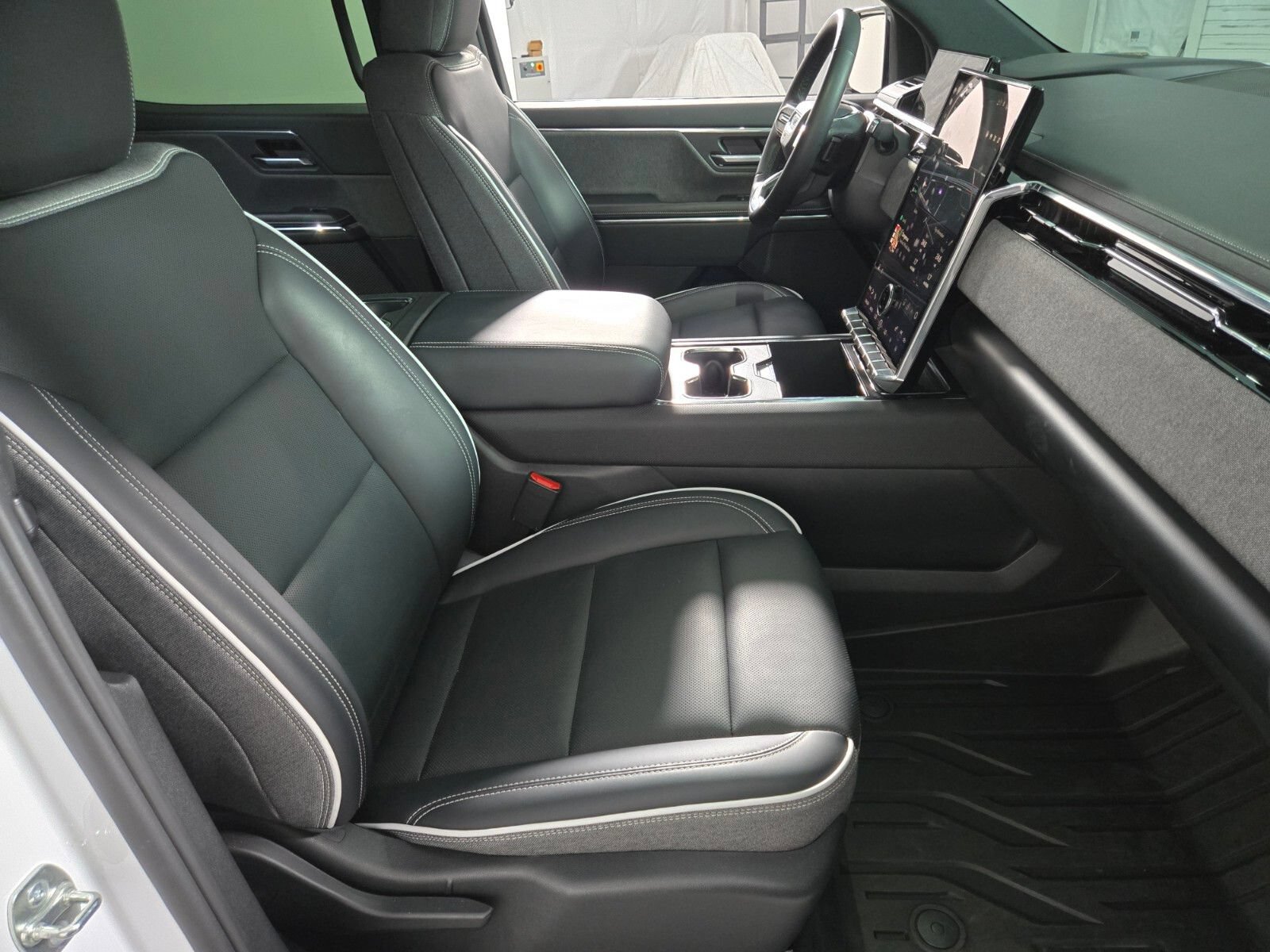 Used 2026 GMC Sierra EV Elevation AWD/4WD image 3