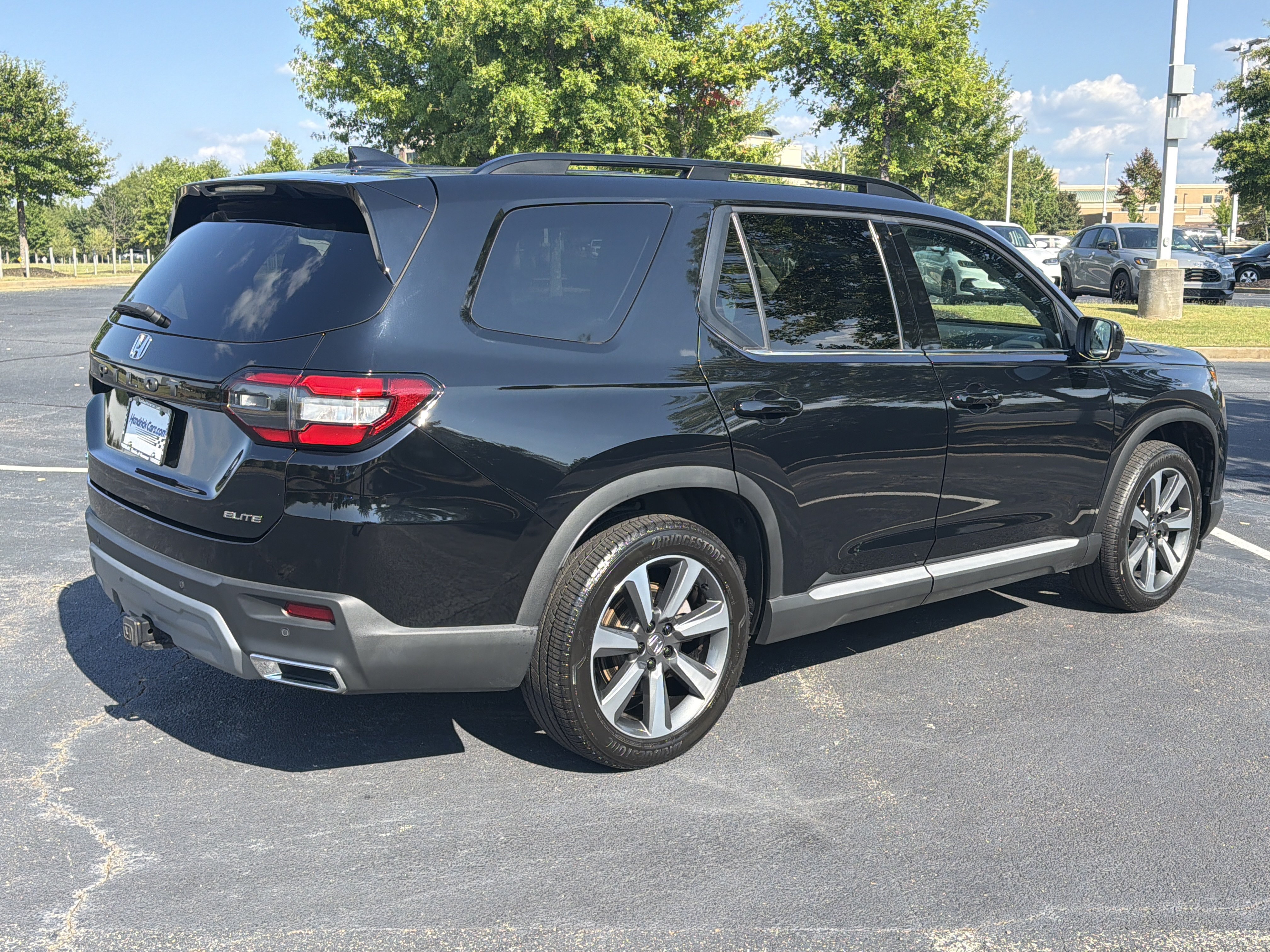 Certified 2024 Honda Pilot Elite image 9