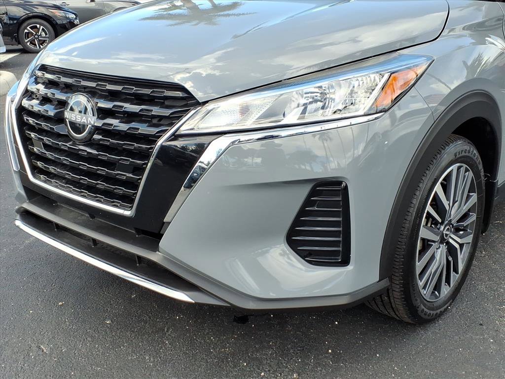 Certified 2024 Nissan Kicks SV image 12