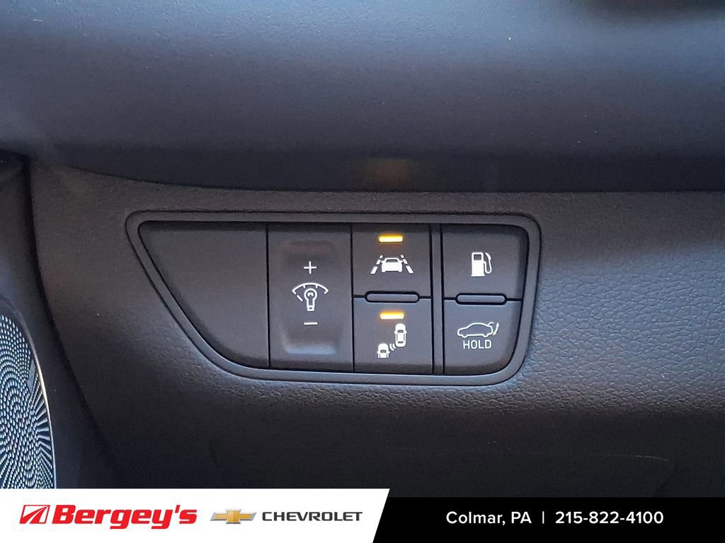 Used 2021 Genesis G70 3.3T image 26