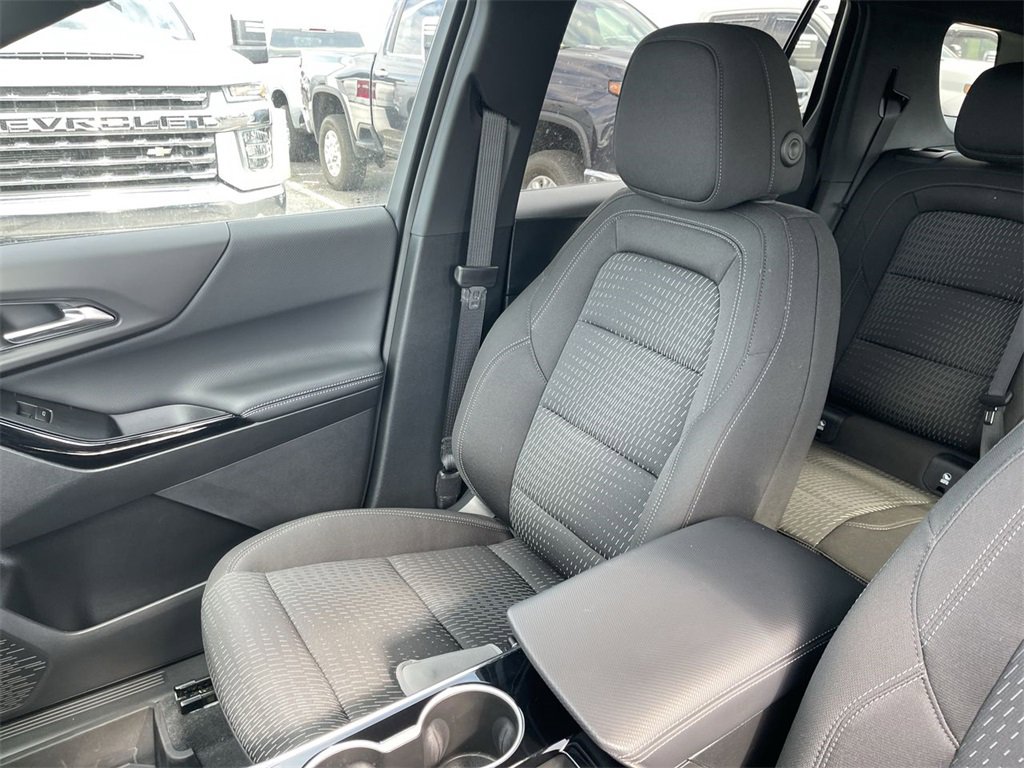 New 2026 Chevrolet Equinox LT w/ LPO, Floor Liner Package image 24