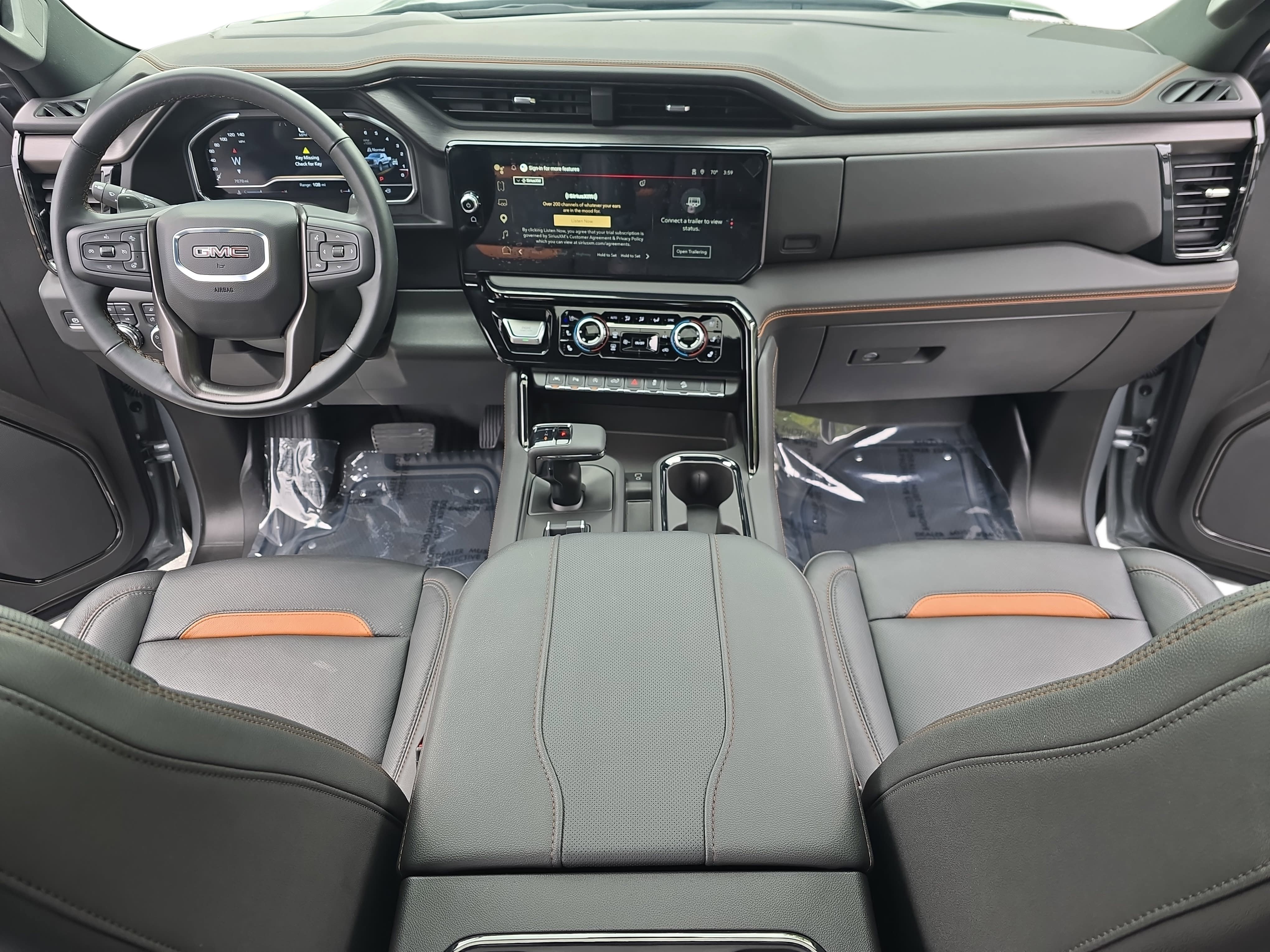 Used 2025 GMC Sierra 1500 AT4 w/ AT4 Premium Package AWD/4WD image 9