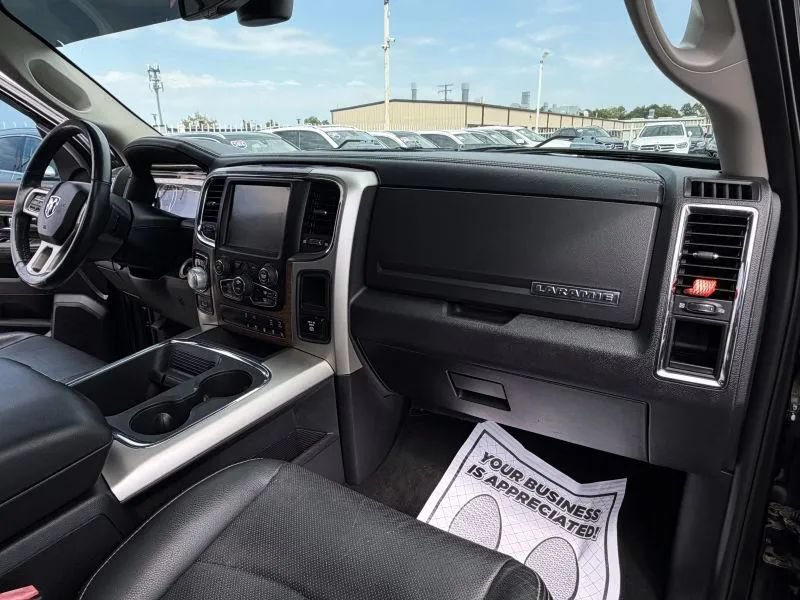 Used 2017 RAM 1500 Laramie w/ Convenience Group AWD/4WD image 43
