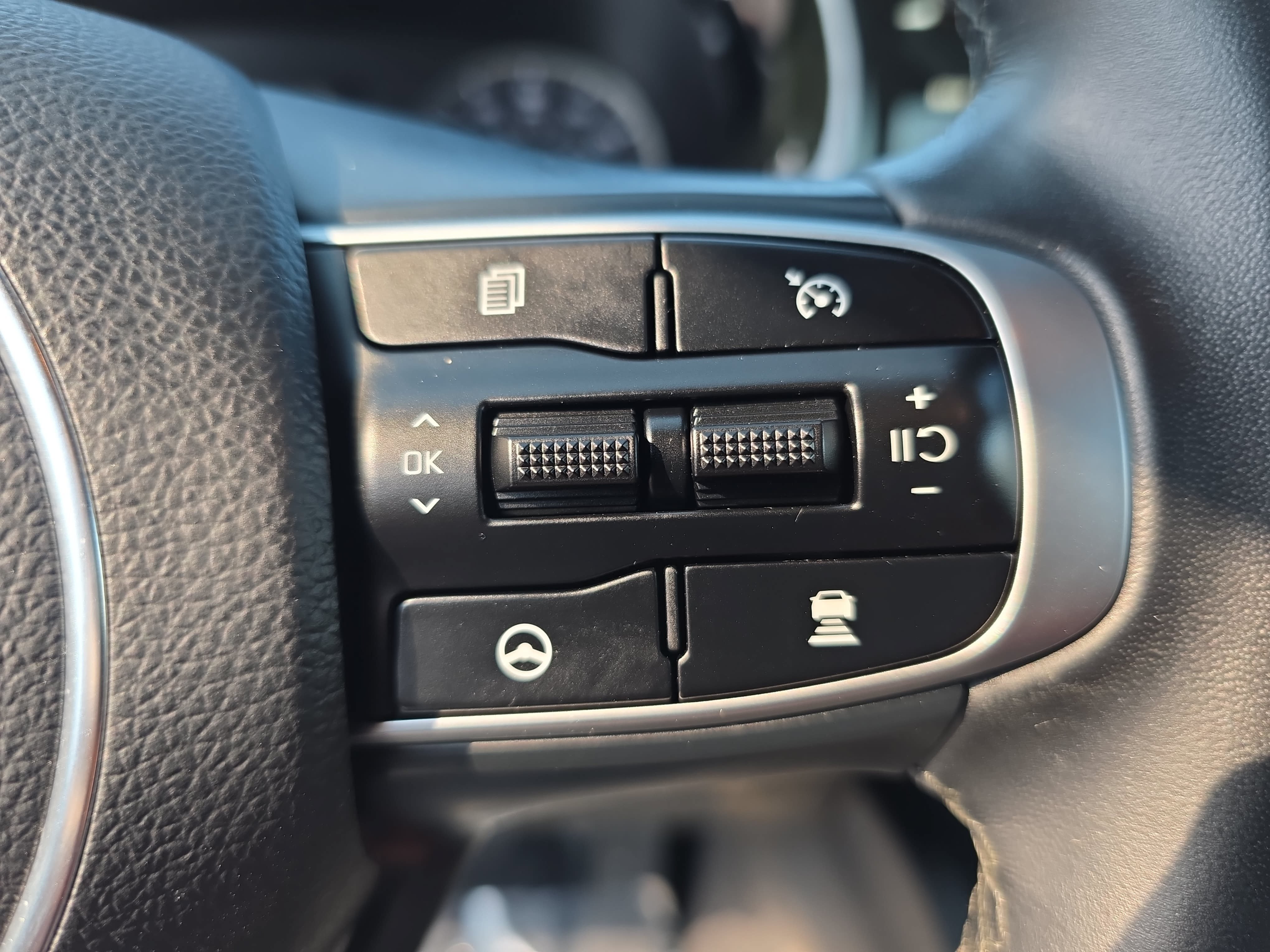 Used 2024 Kia K5 GT-Line w/ GT-Line Premium Package FWD image 17