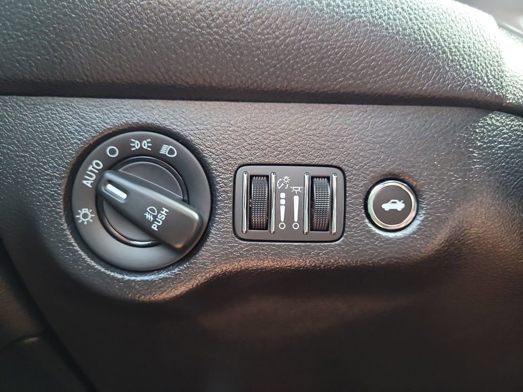 Used 2022 Dodge Challenger R/T w/ Blacktop Package image 22