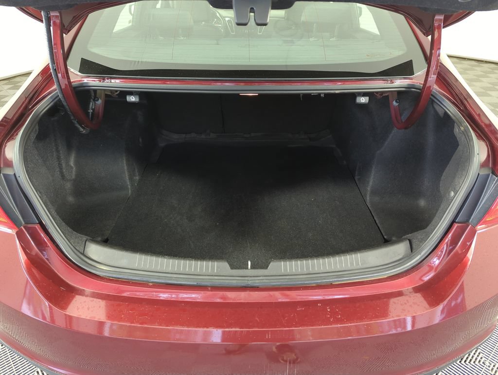 Used 2016 Chevrolet Malibu LT FWD image 28