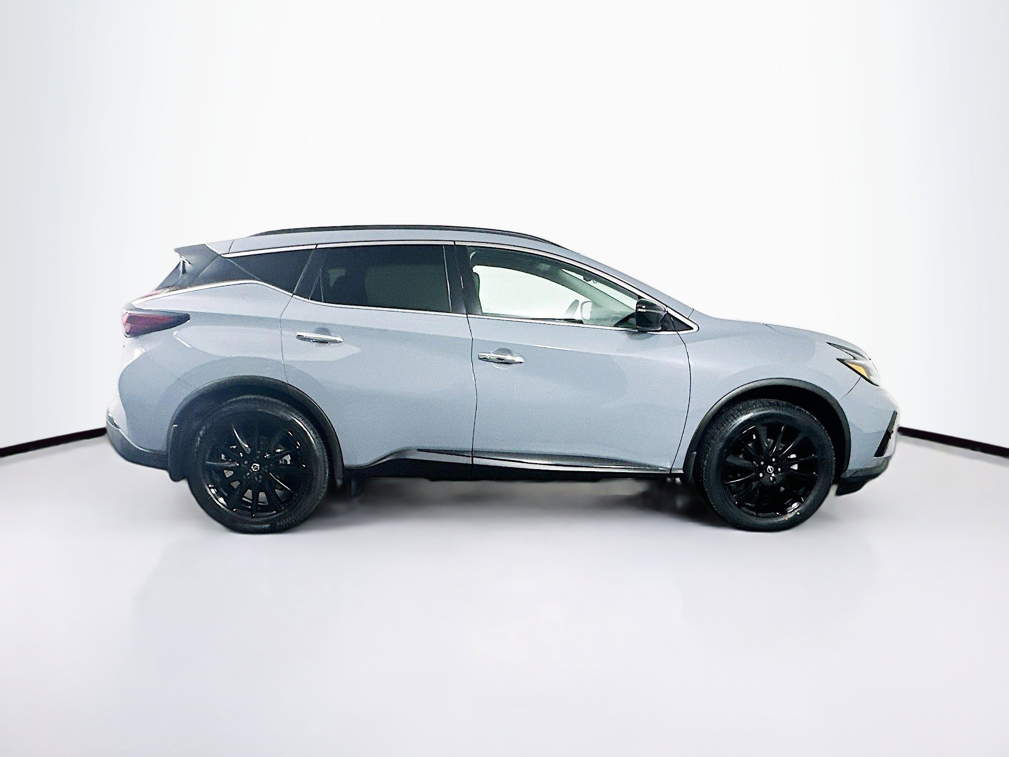 Used 2024 Nissan Murano SV w/ SV Midnight Edition Package image 10