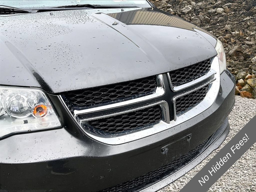 Used 2015 Dodge Grand Caravan American Value Package w/ UConnect Hands-Free Group FWD image 24