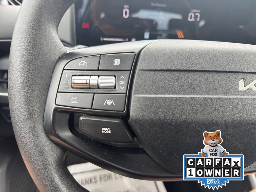 Used 2025 Kia K4 FWD image 25