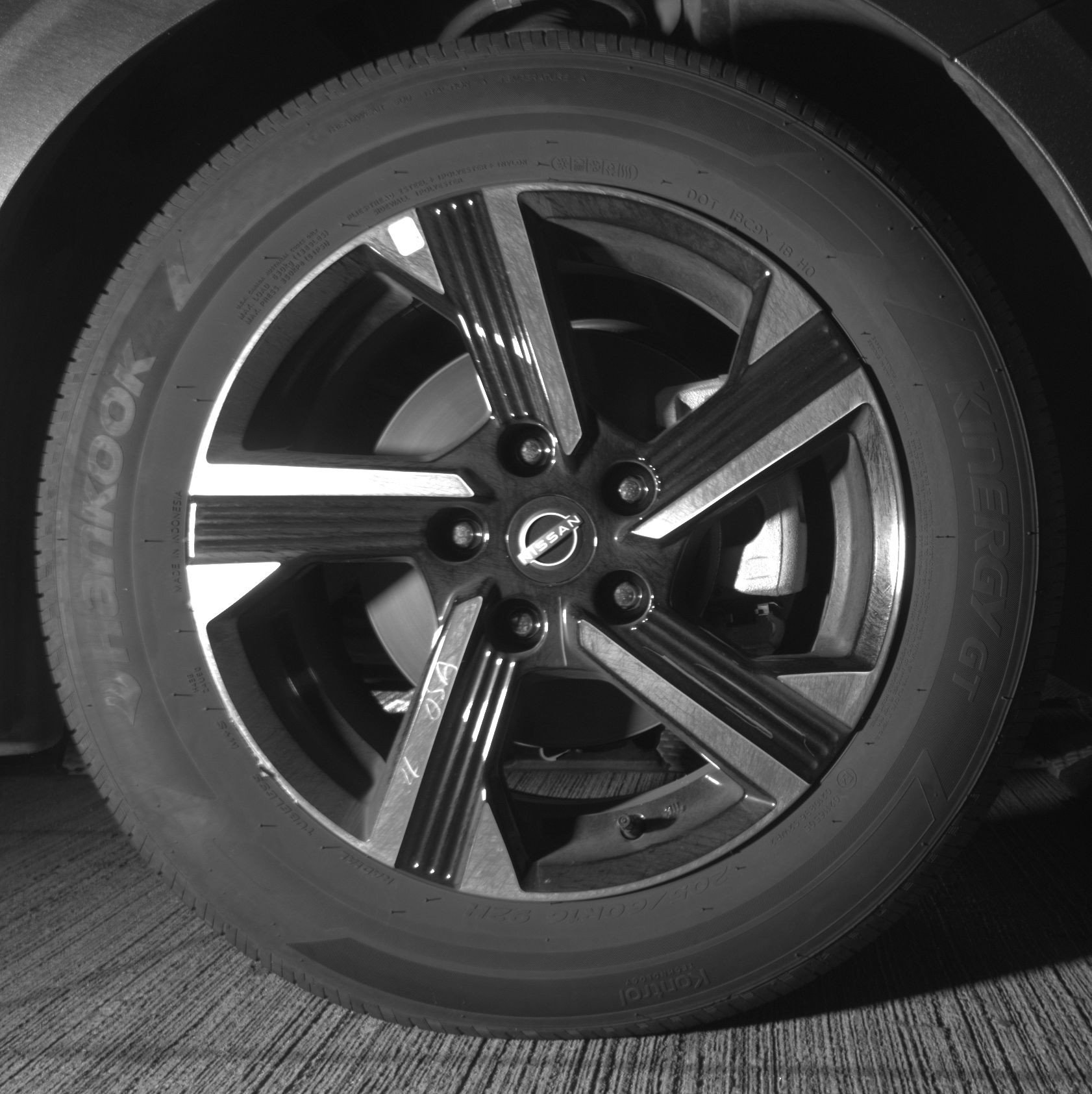 Used 2025 Nissan Sentra SV image 13