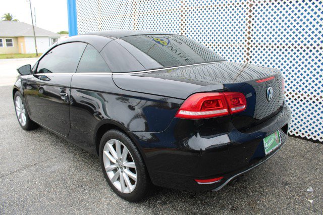 Used 2015 Volkswagen Eos Komfort image 7
