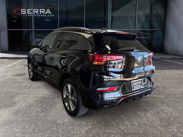 Used 2023 Buick Encore GX Select w/ Sport Touring Package FWD image 2