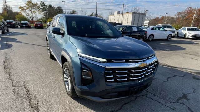 Used 2025 Chevrolet Equinox LT image 4