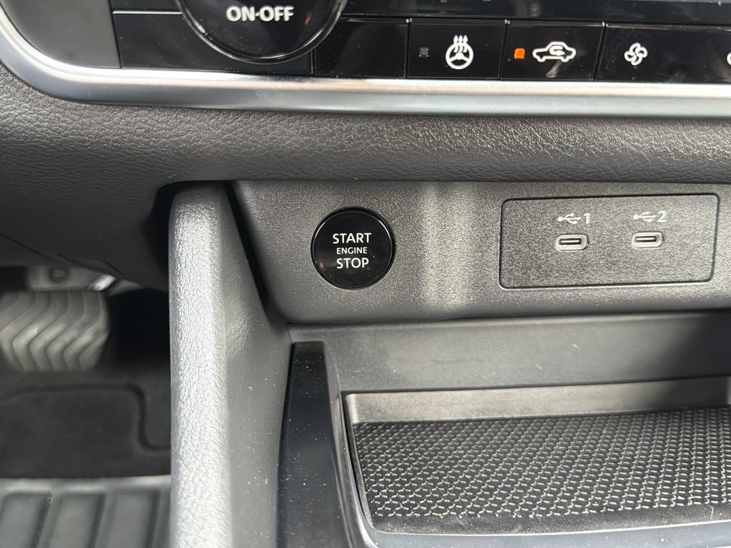 Used 2026 Nissan Rogue Dark Armor FWD image 31