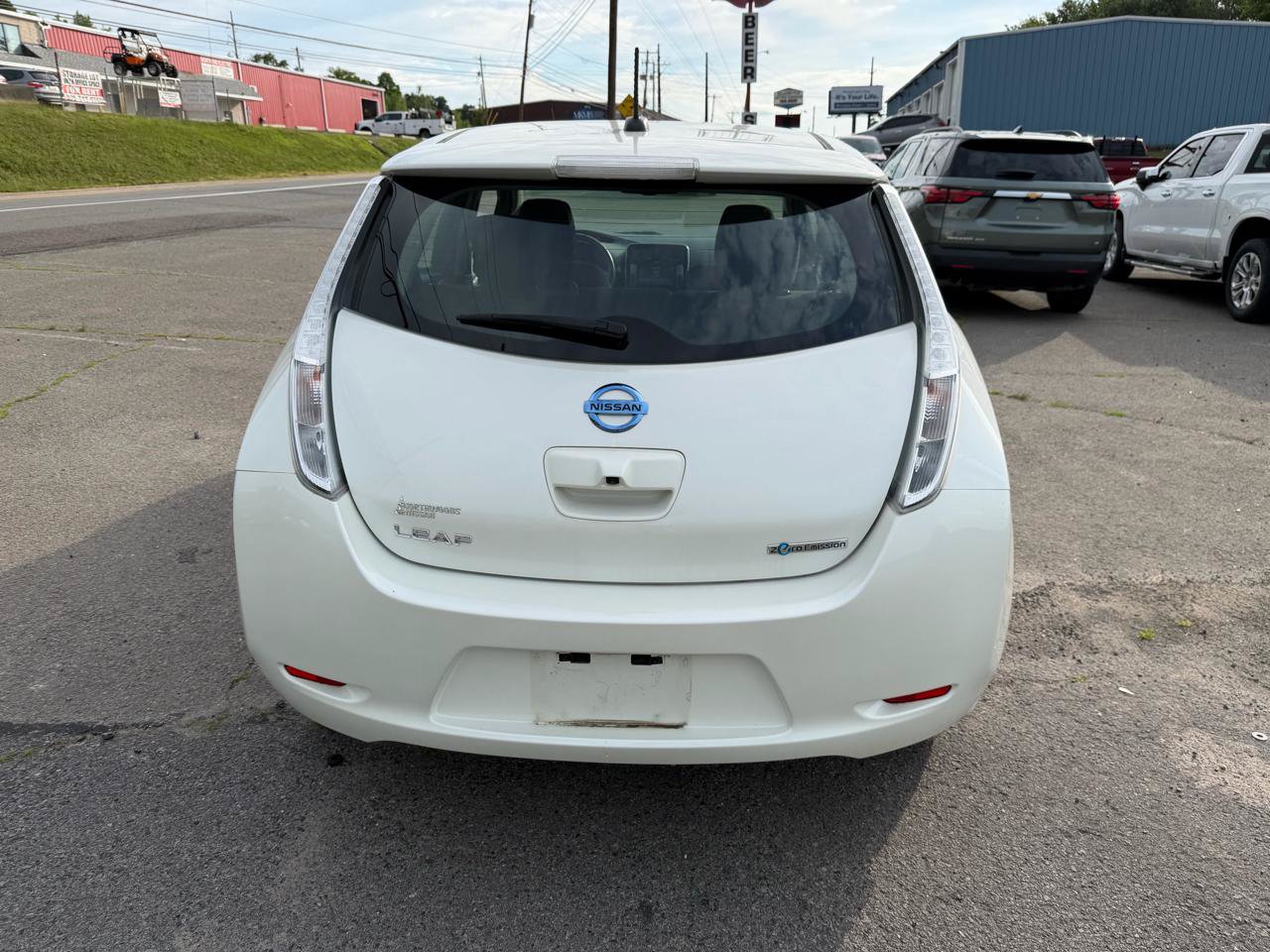 Used 2016 Nissan Leaf SV FWD image 6