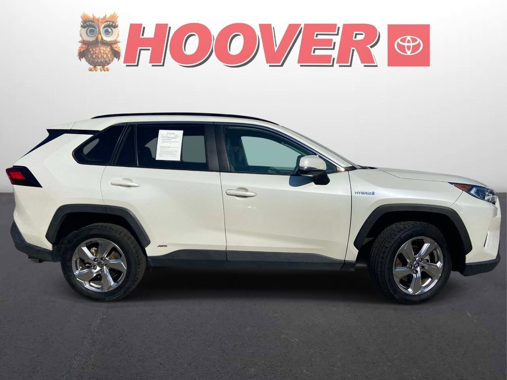 Used 2021 Toyota RAV4 XLE Premium AWD/4WD image 2