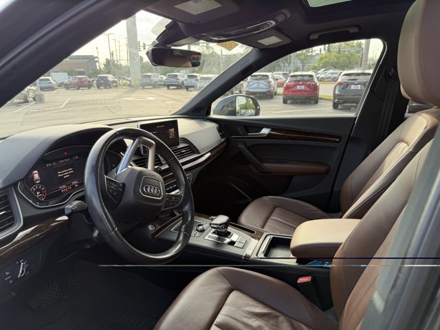Used 2018 Audi Q5 2.0T Premium Plus w/ Premium Plus Package AWD/4WD image 4