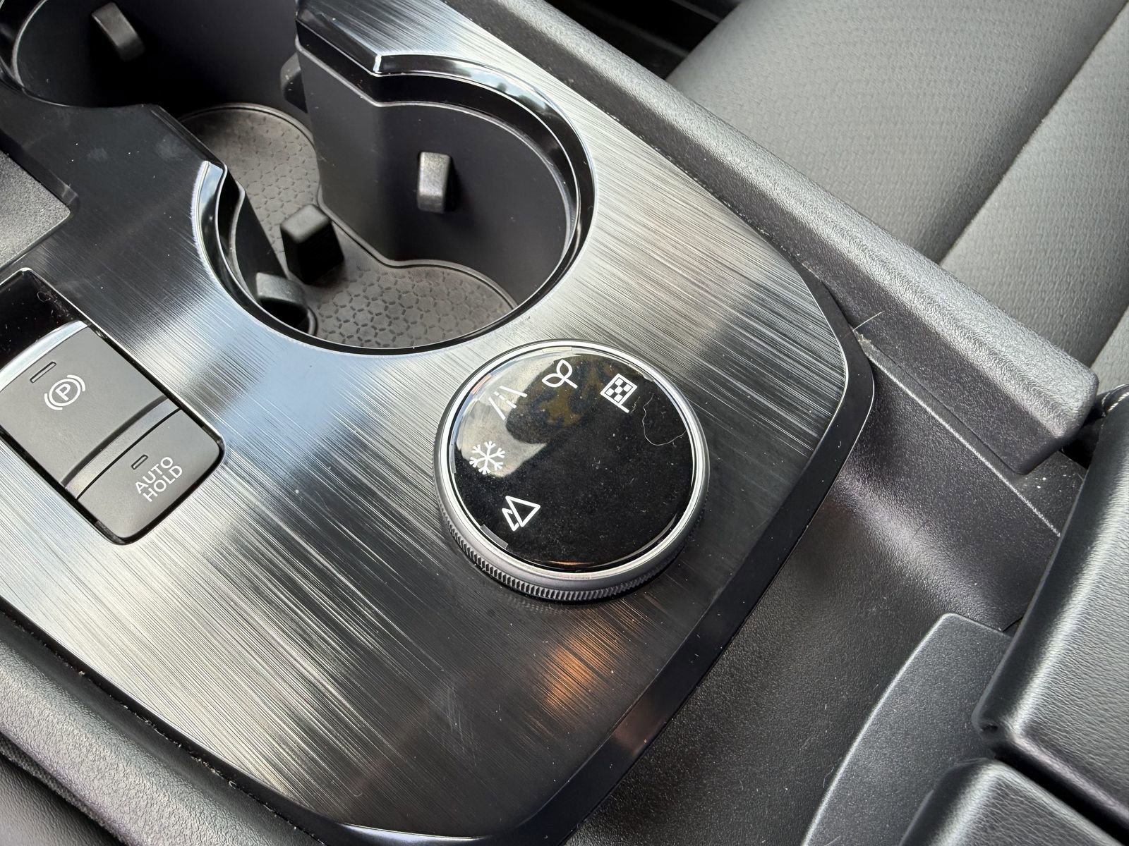 Used 2023 Nissan Rogue SV w/ SV Premium B Package image 19