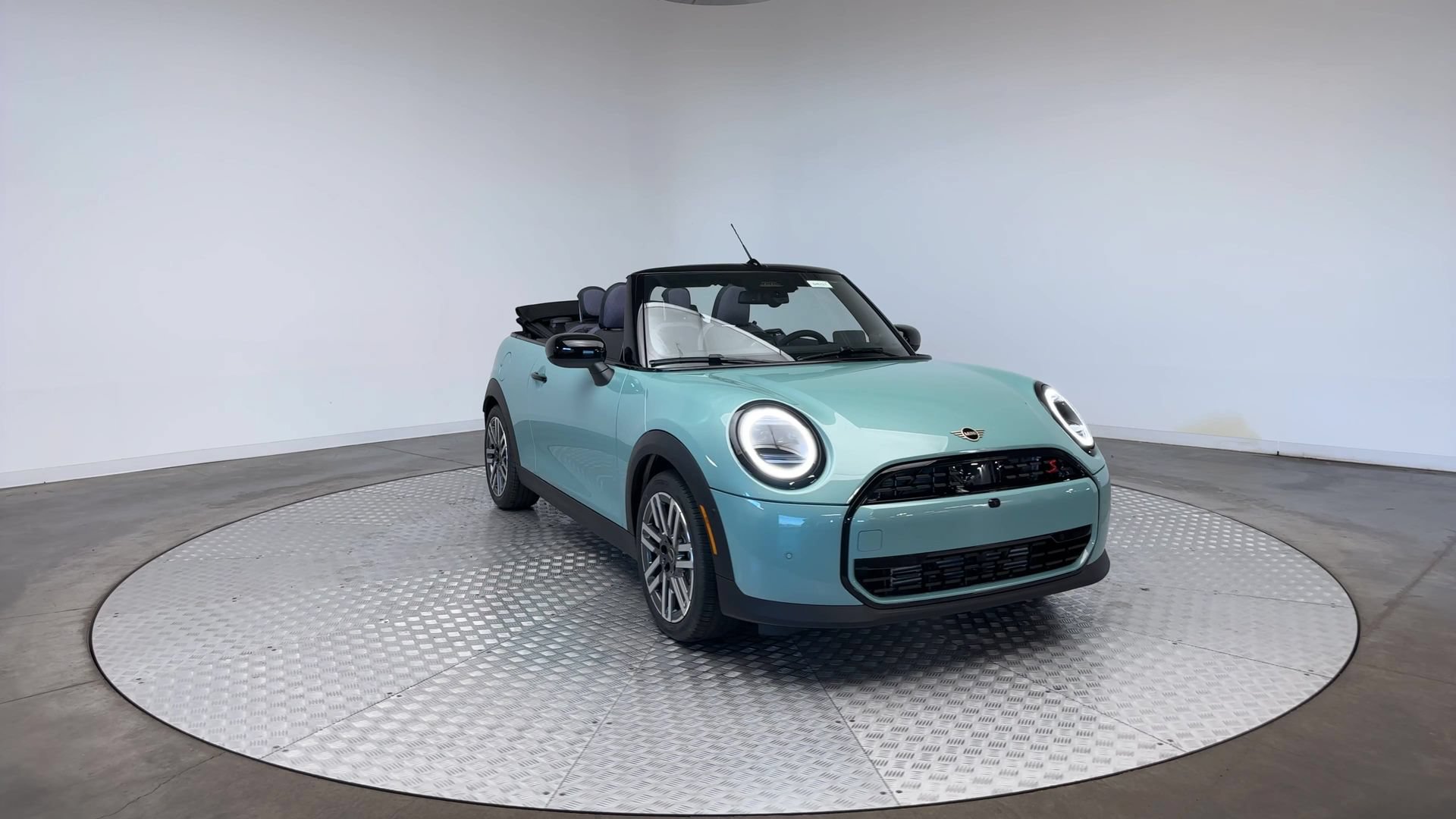 New 2026 MINI Cooper S FWD image 2