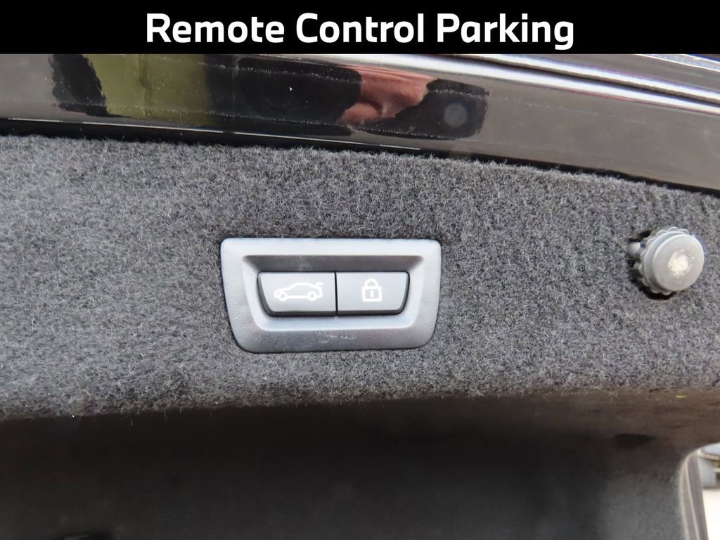 Used 2022 BMW 750i xDrive w/ Luxury Rear Seating Package image 21