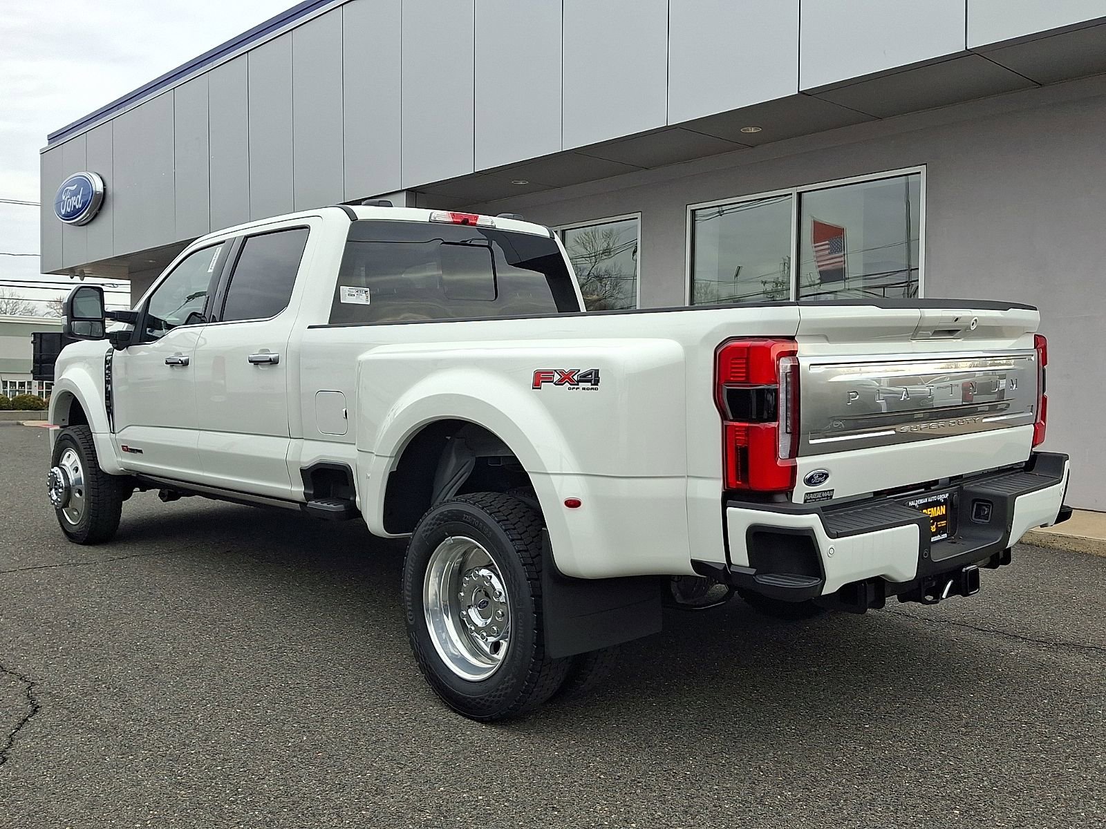 New 2026 Ford F450 Platinum w/ Platinum Plus Package image 4