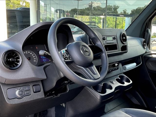 Used 2023 Mercedes-Benz Sprinter 2500 image 16