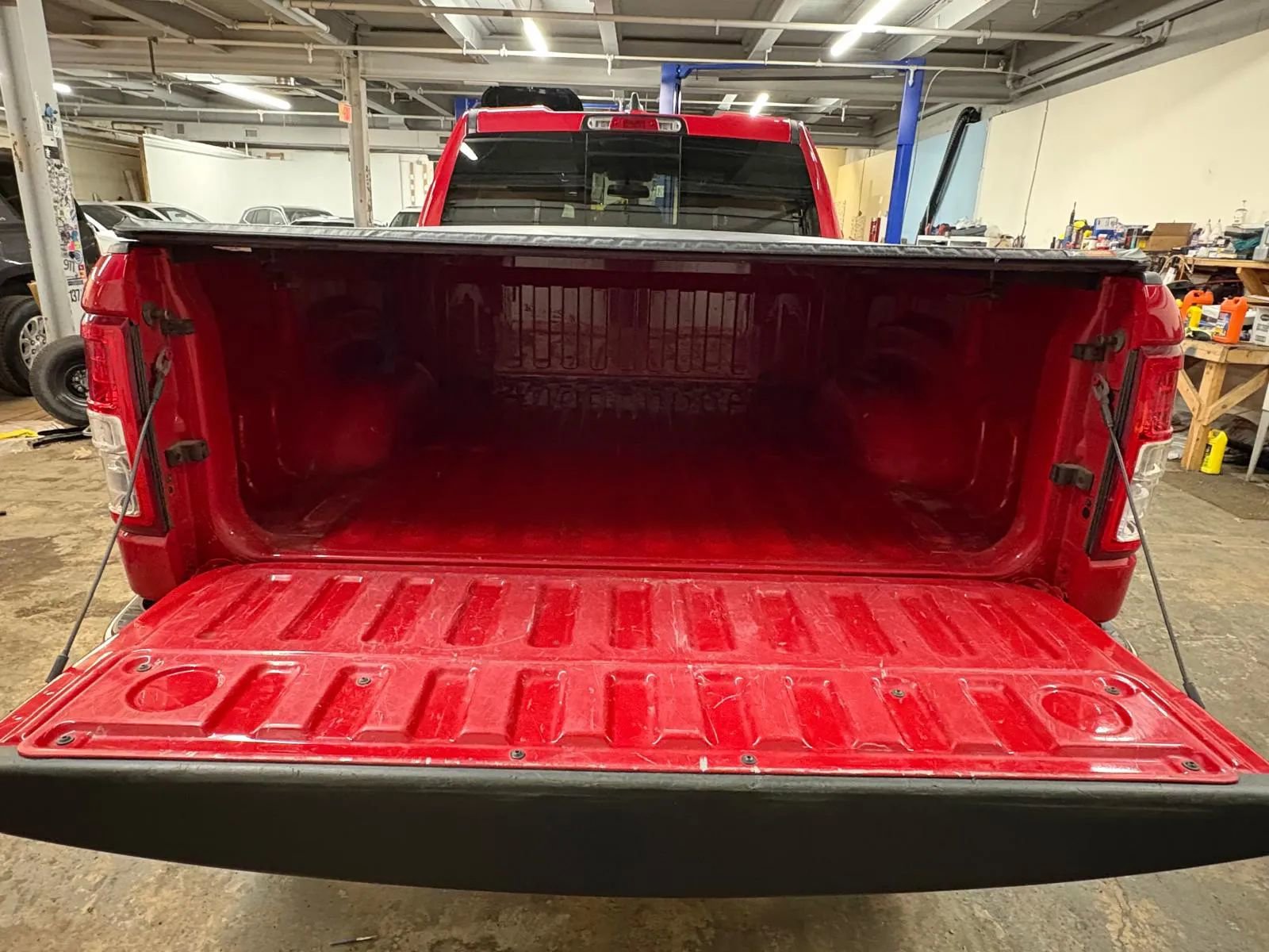 Used 2019 RAM 1500 Big Horn AWD/4WD image 9