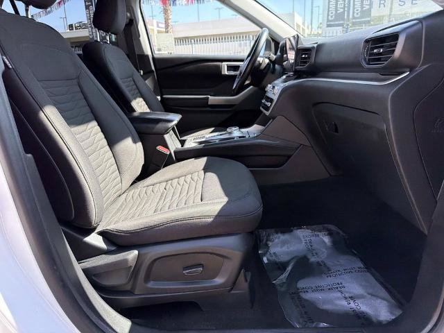 Certified 2020 Ford Explorer XLT RWD image 32