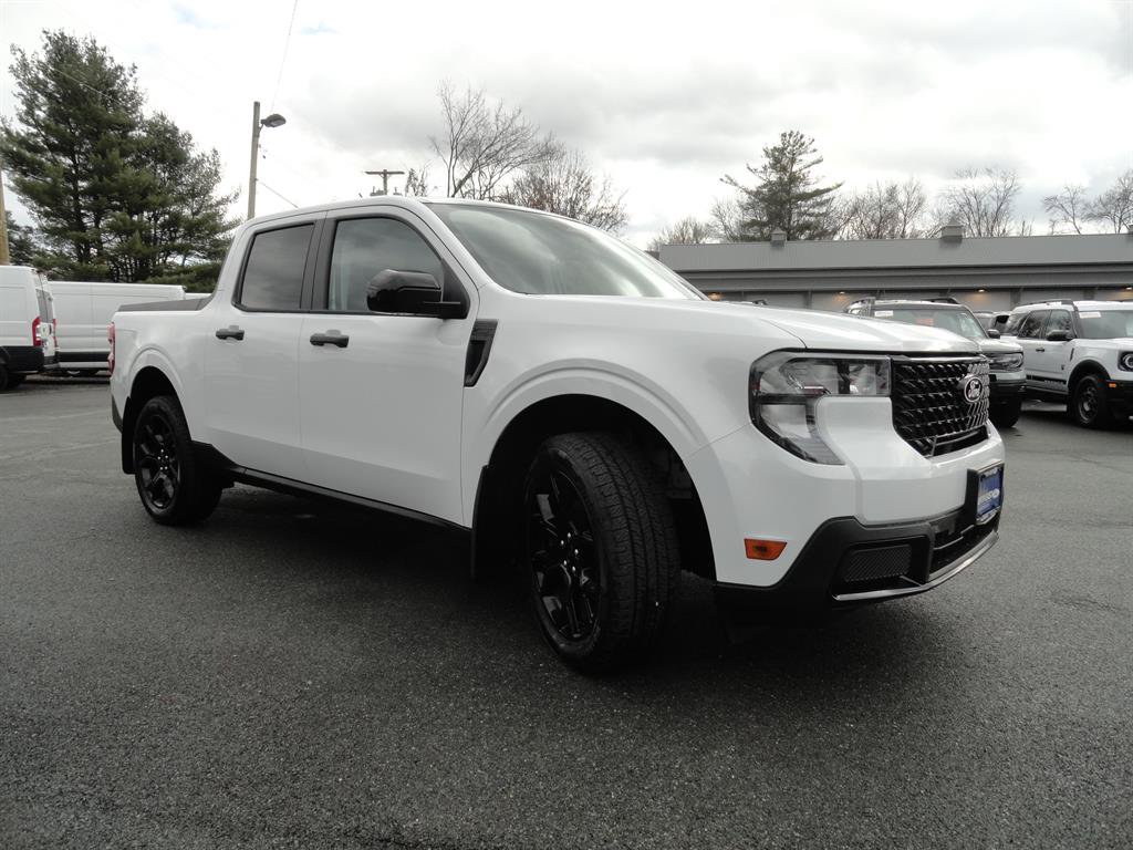 New 2025 Ford Maverick XLT w/ XLT Luxury Package AWD/4WD image 3