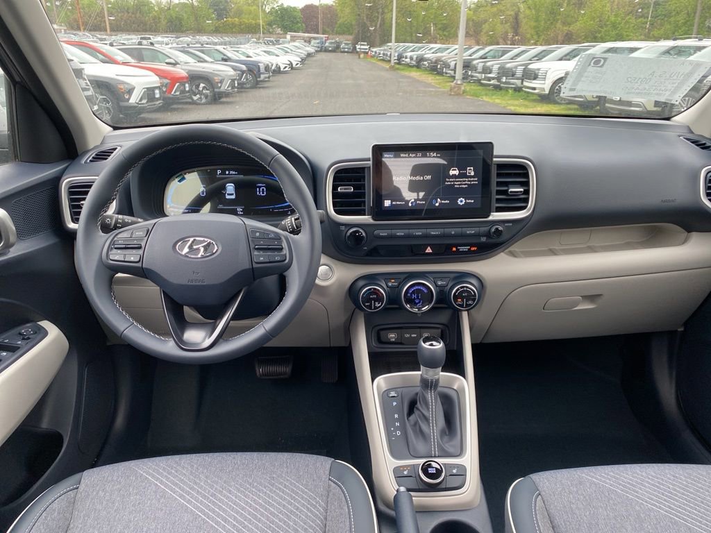 New 2026 Hyundai Venue SEL FWD image 10