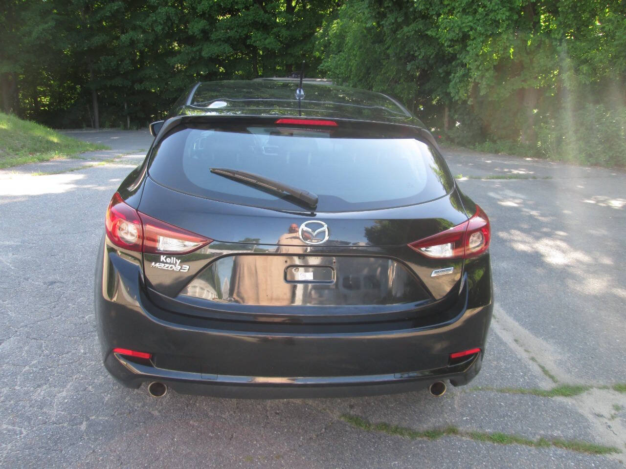 Used 2017 MAZDA MAZDA3 Touring FWD image 9