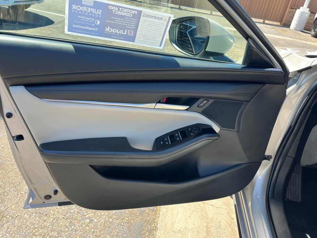Used 2025 MAZDA MAZDA3 s FWD image 20