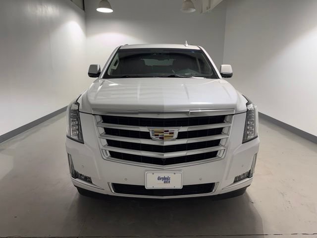 Used 2016 Cadillac Escalade Premium AWD/4WD image 2