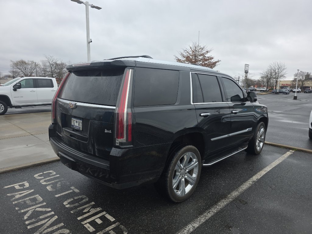 Used 2019 Cadillac Escalade Premium Luxury image 7