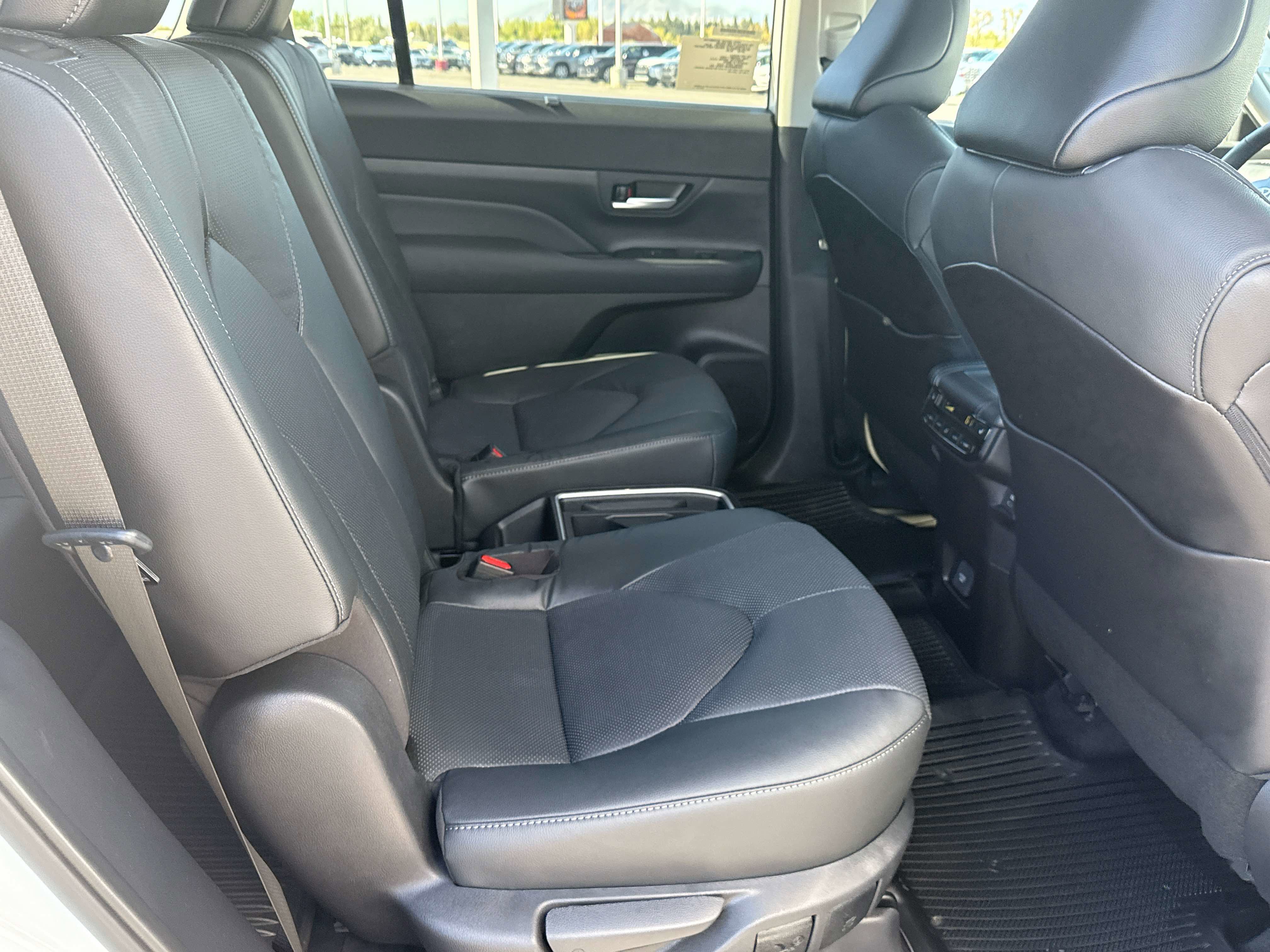 New 2026 Toyota Grand Highlander Limited image 14