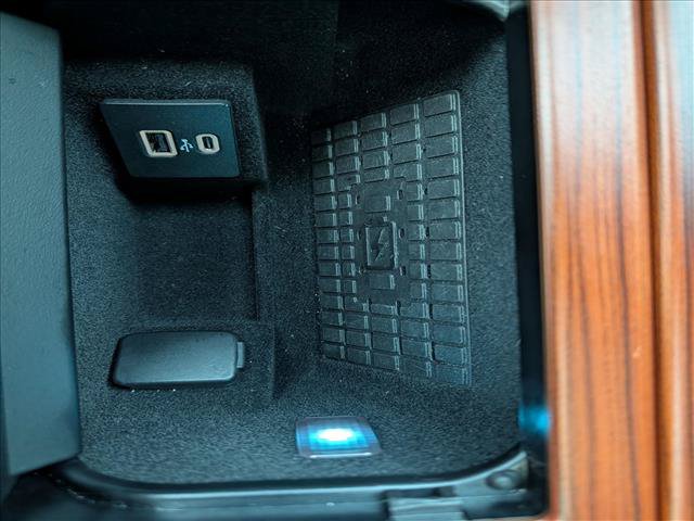 Used 2024 Lincoln Navigator Reserve AWD/4WD image 40