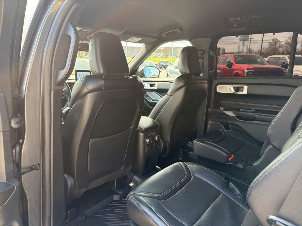 Used 2020 Ford Explorer ST w/ Premium Technology Package image 14