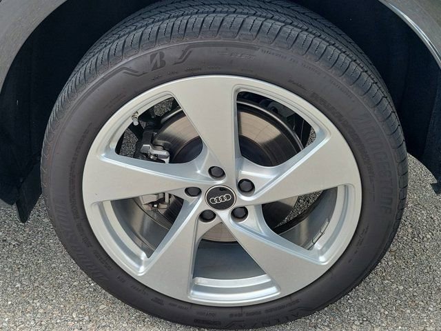 Certified 2025 Audi Q5 Premium Plus w/ Premium Plus image 10