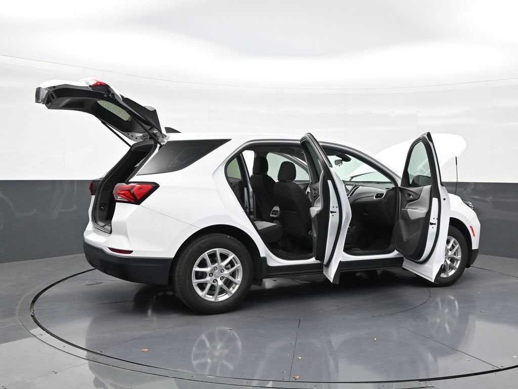Used 2024 Chevrolet Equinox LS FWD image 25