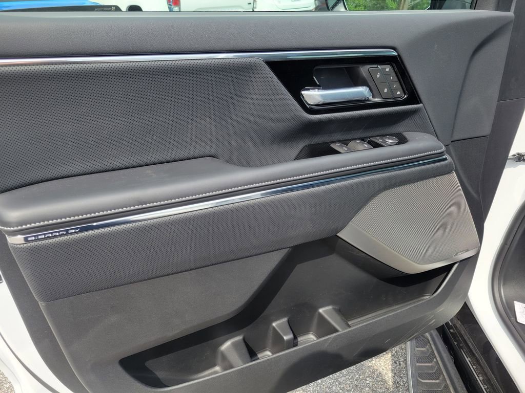 New 2025 GMC Sierra EV Denali image 7