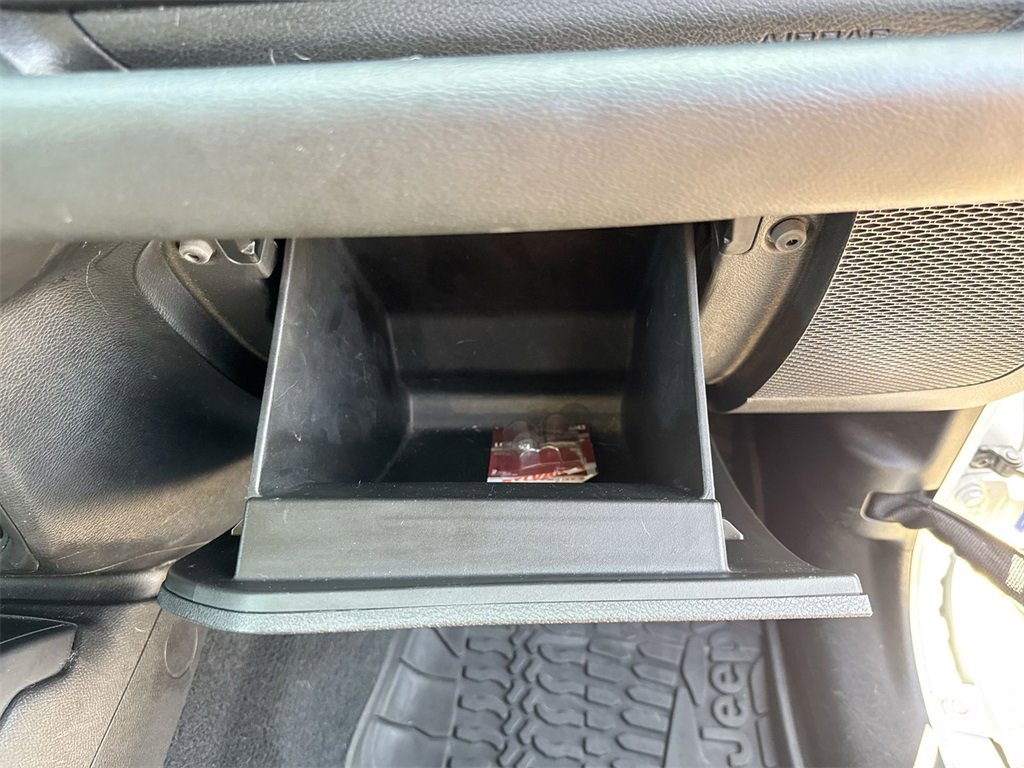 Used 2020 Jeep Wrangler Unlimited Sahara w/ Dual Top Group image 35