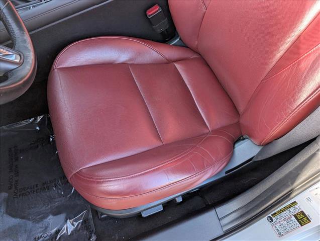 Used 2021 MAZDA MAZDA3 Hatchback w/Premium Plus Pkg image 14