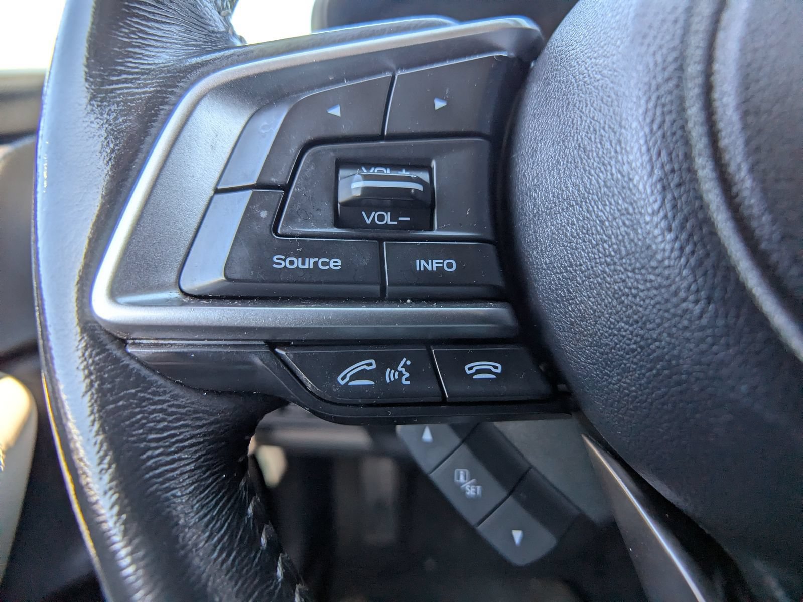 Used 2022 Subaru Forester Limited AWD/4WD image 26