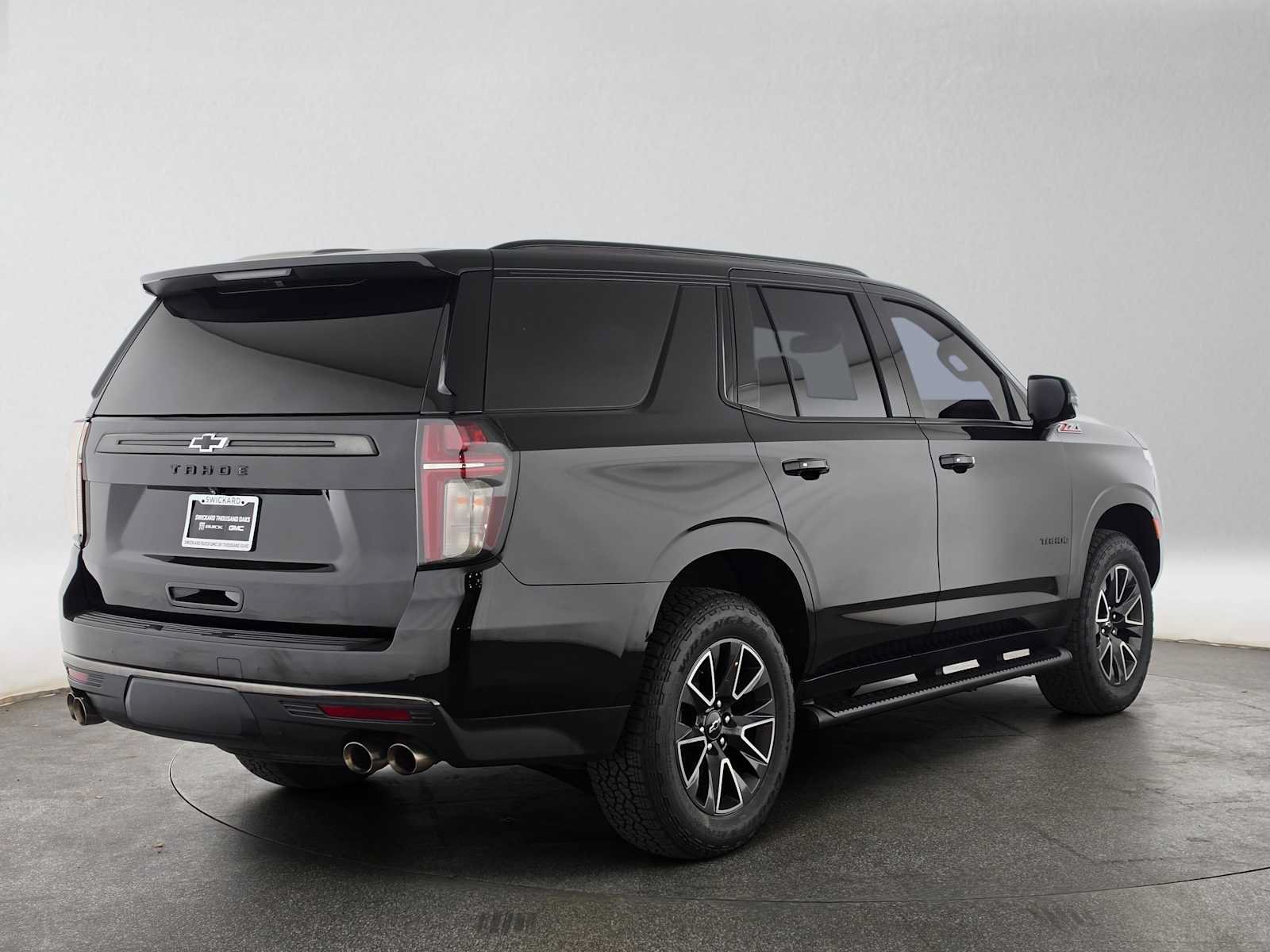 Used 2022 Chevrolet Tahoe Z71 w/ Z71 Off-Road Package AWD/4WD image 3