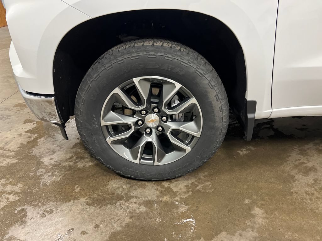 Certified 2025 Chevrolet Silverado 1500 LT AWD/4WD image 10
