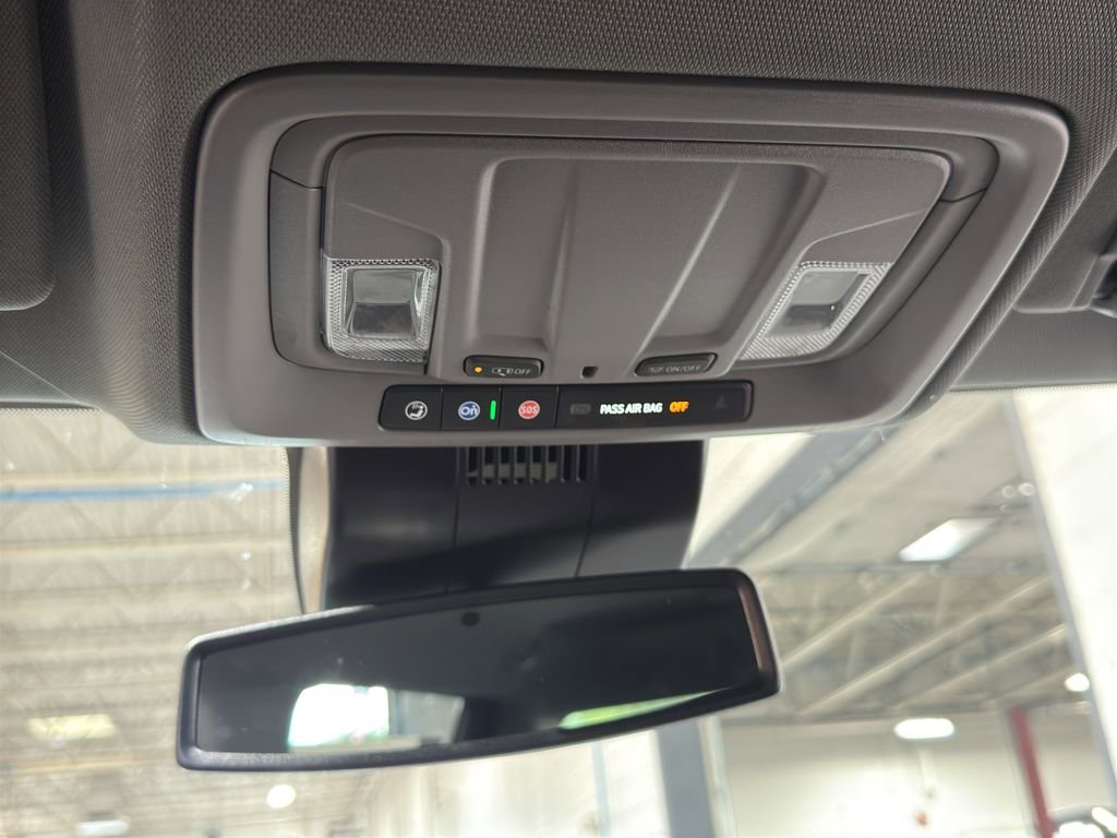 New 2025 GMC Sierra 2500 SLT w/ SLT Convenience Package image 42