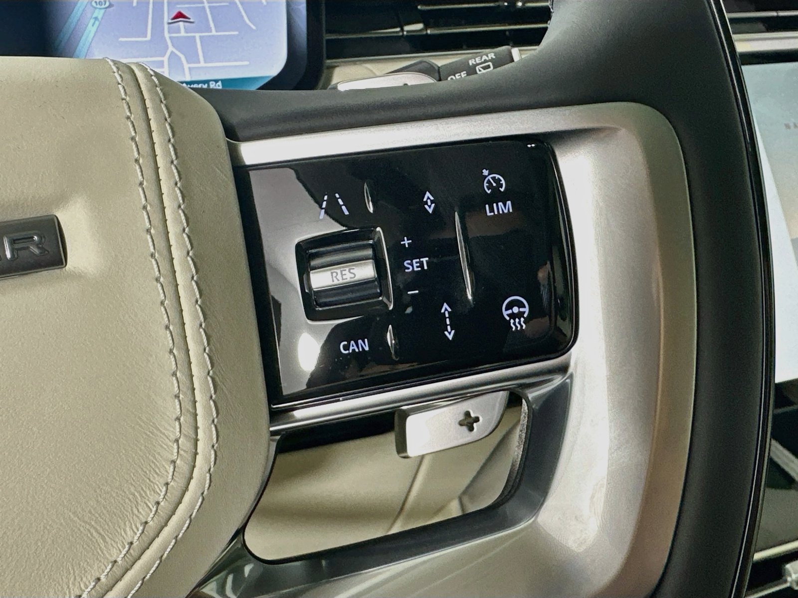 New 2026 Land Rover Range Rover SE AWD/4WD image 19