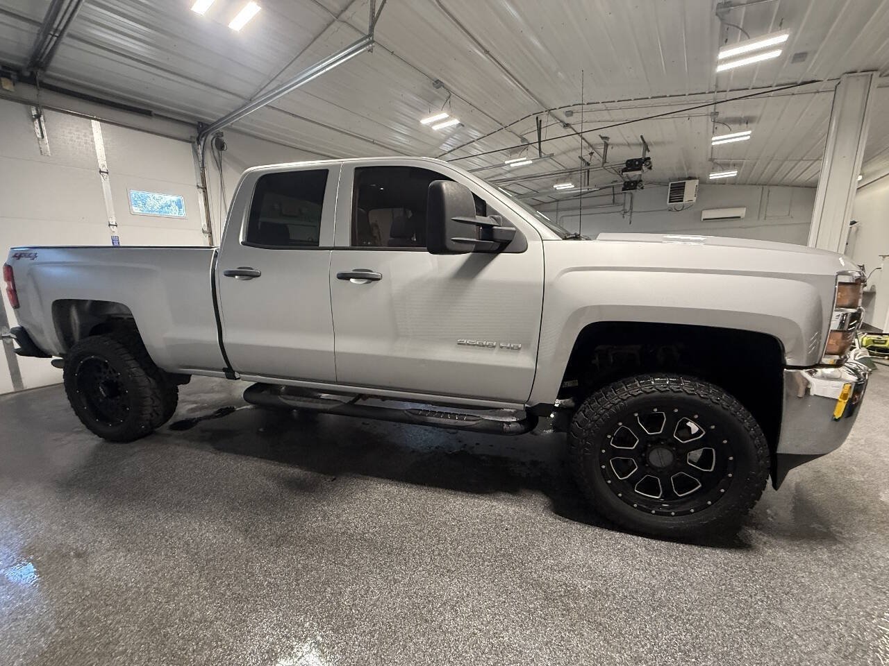 Used 2018 Chevrolet Silverado 2500 W/T w/ WT Convenience Package AWD/4WD image 5